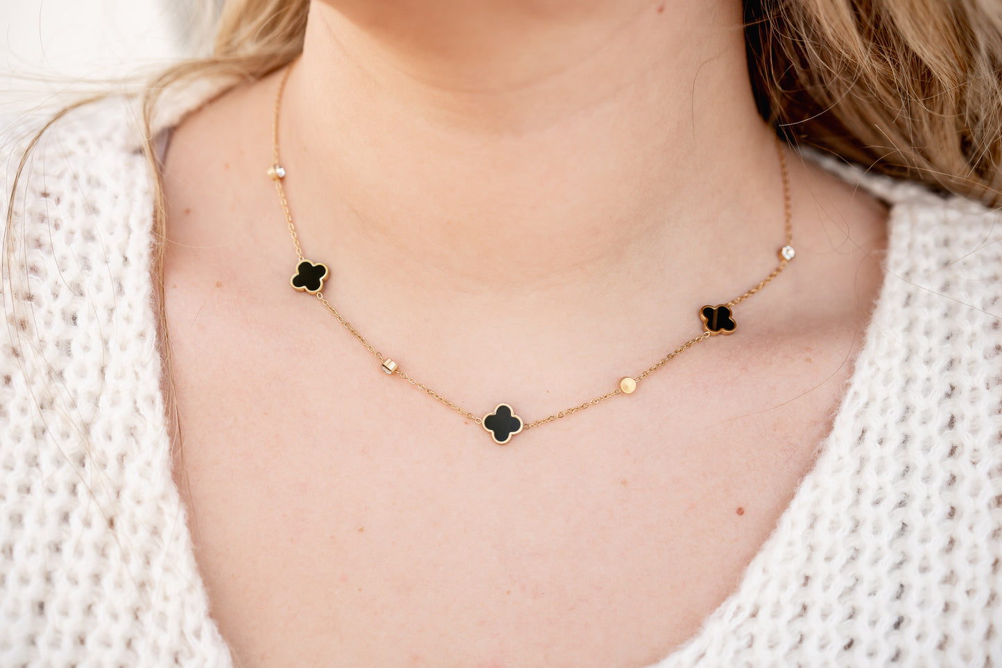 Quatrefoil Black and Gold Necklace (Stainless Steel)